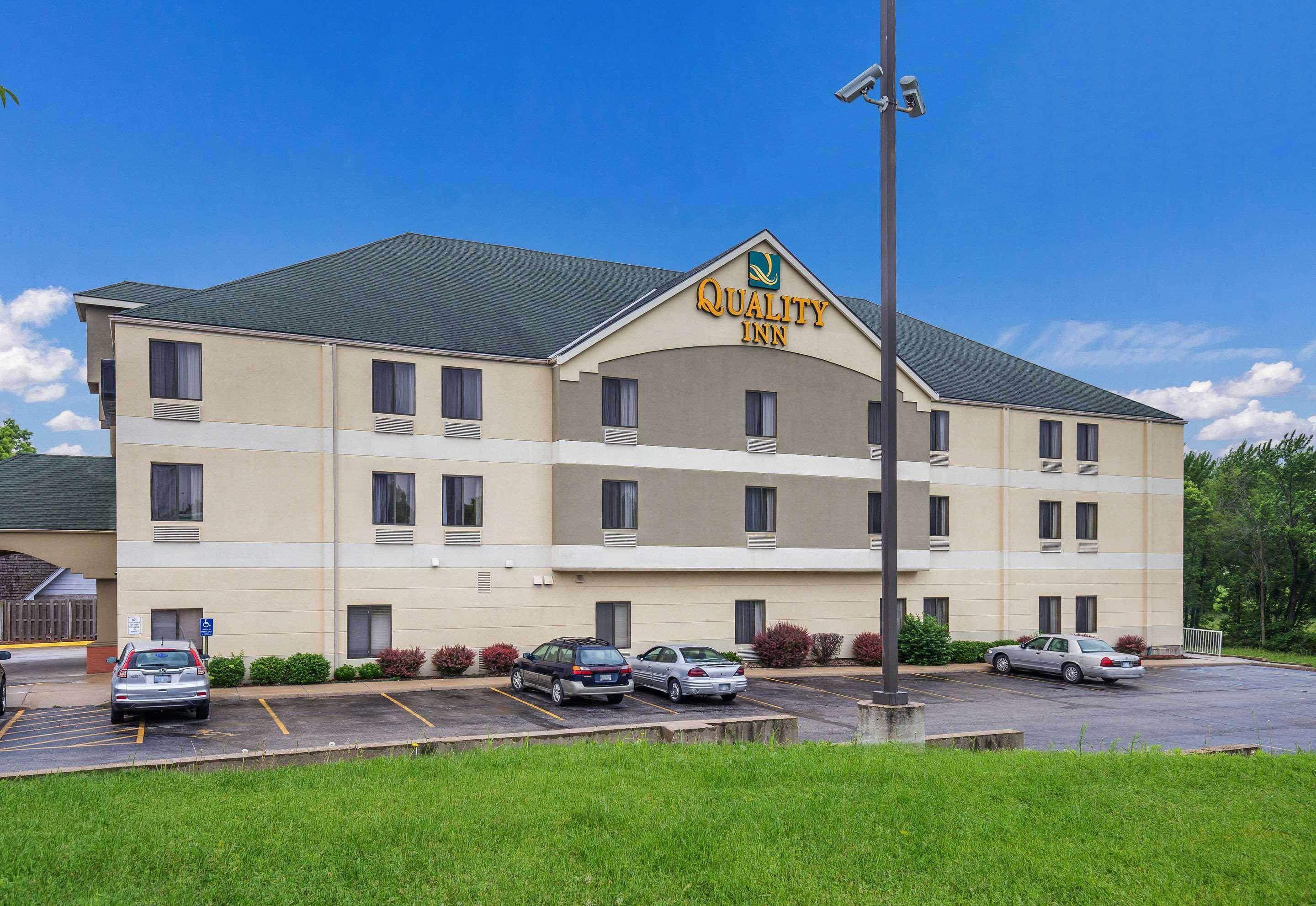 Quality Inn I-70 Near Kansas Speedway Kansas City Exterior photo