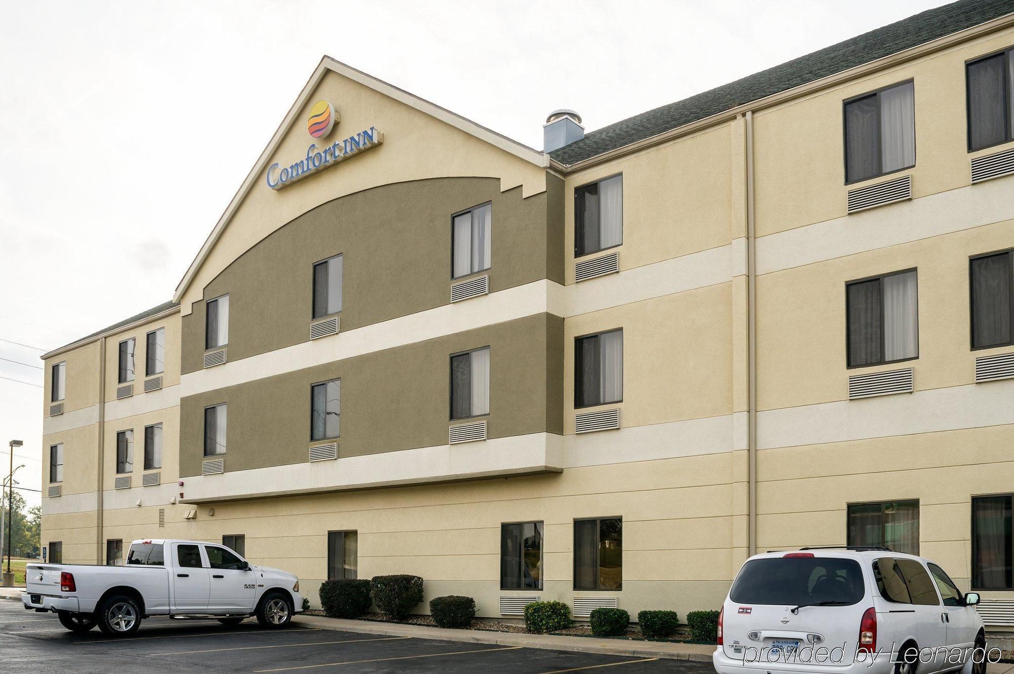 Quality Inn I-70 Near Kansas Speedway Kansas City Exterior photo