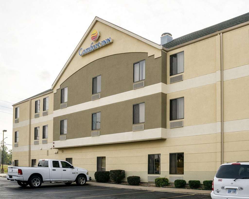 Quality Inn I-70 Near Kansas Speedway Kansas City Exterior photo