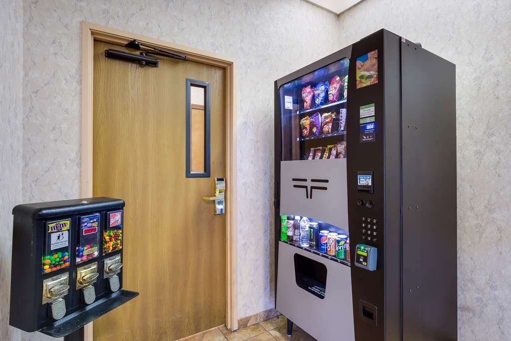 Quality Inn I-70 Near Kansas Speedway Kansas City Amenities photo